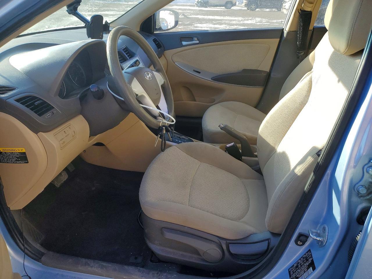 2012 Hyundai Accent gls