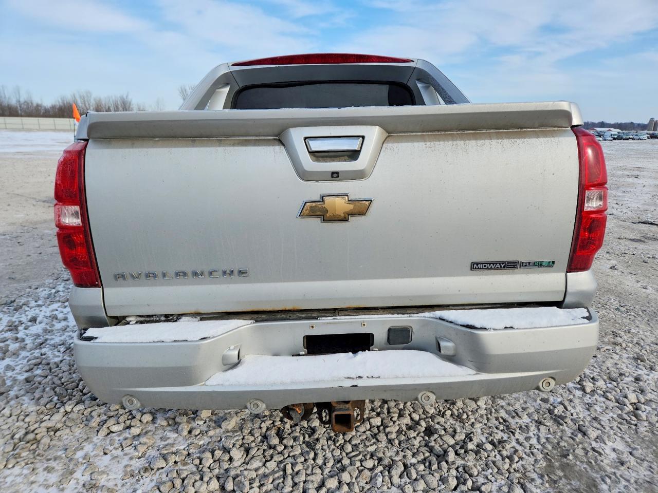 2011 Chevrolet Avalanche LS