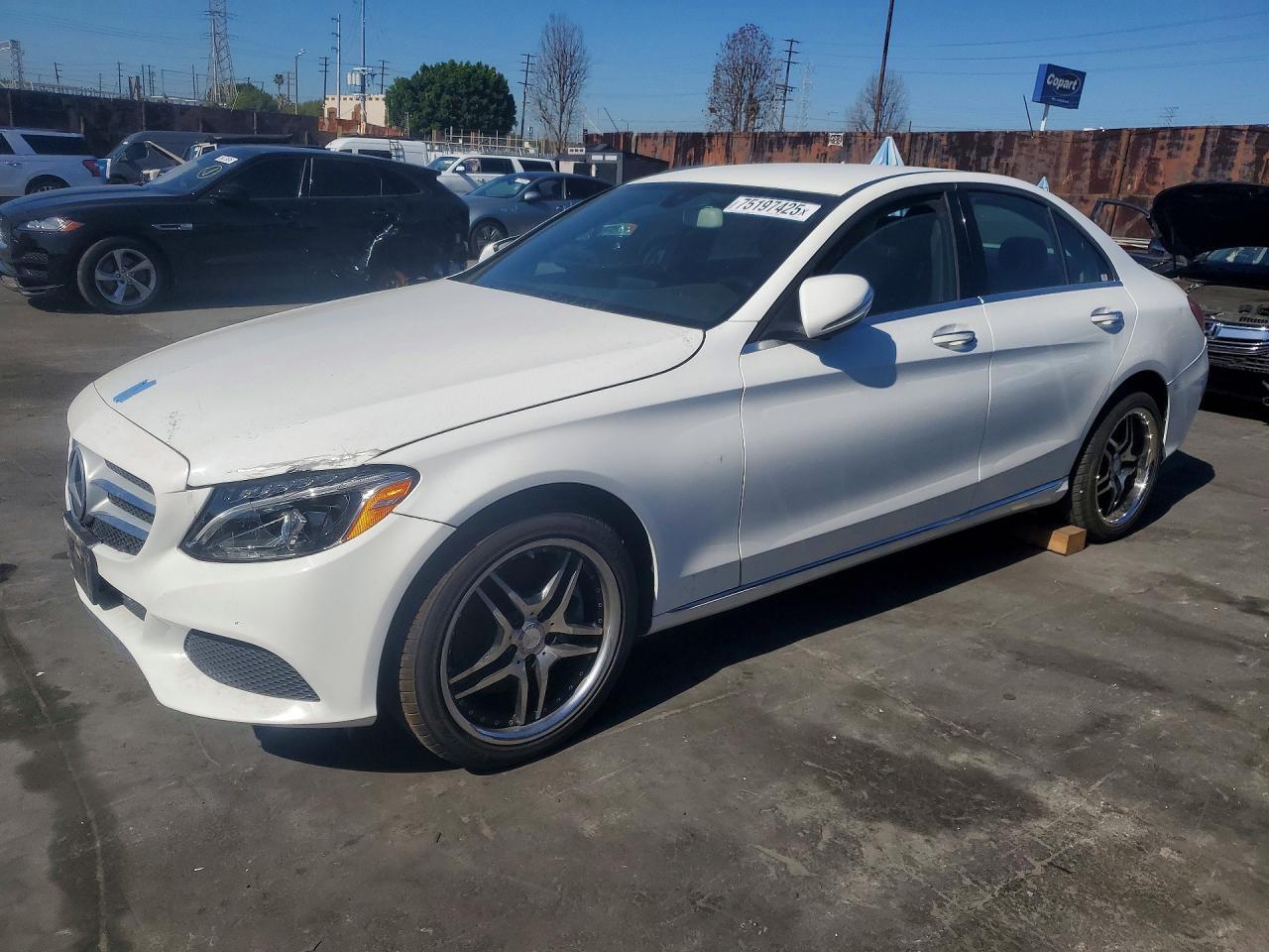 2015 Mercedes-Benz C300