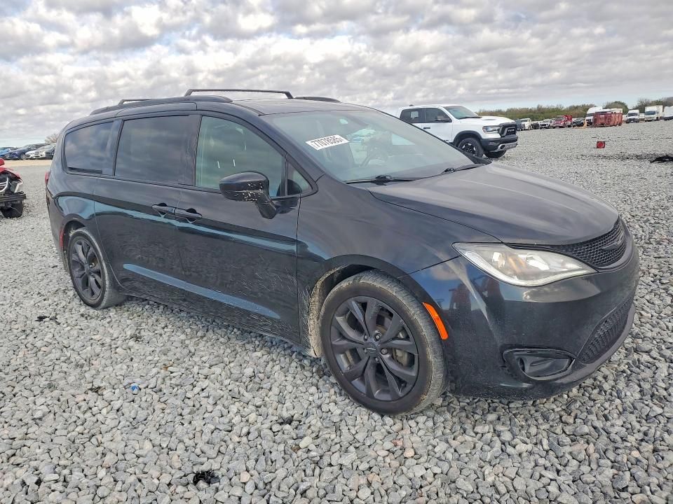 2020 Chrysler Pacifica Touring l Plus
