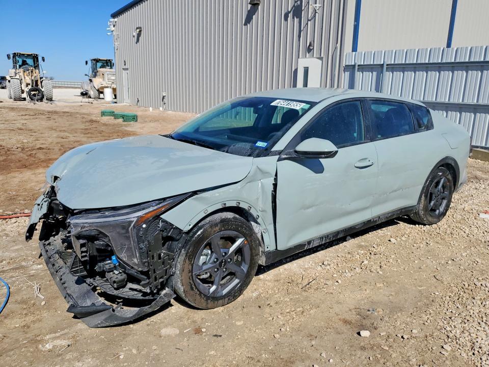 2026 KIA K4 lx