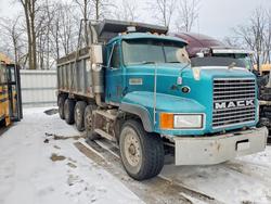 1996 Mack CL700 Dump Truck en venta en Milwaukee, WI