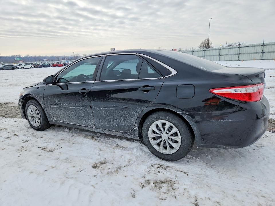 2015 Toyota Camry le