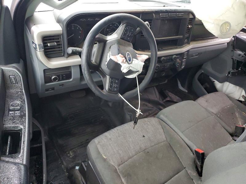 2023 Ford F550 Super Duty Delivery Truck