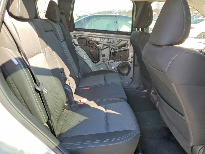 2022 Mitsubishi Outlander es