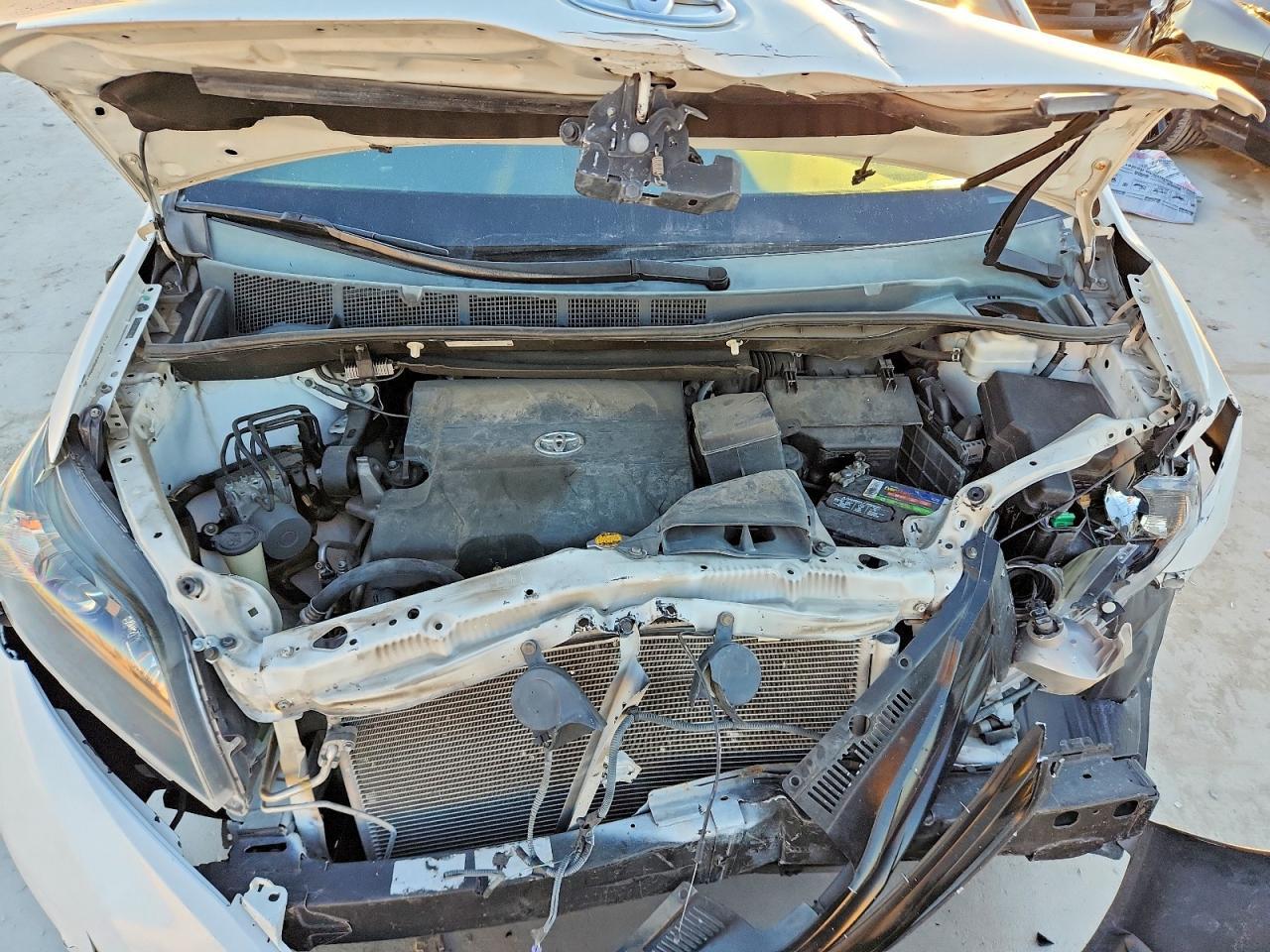 2014 Toyota Sienna Sport