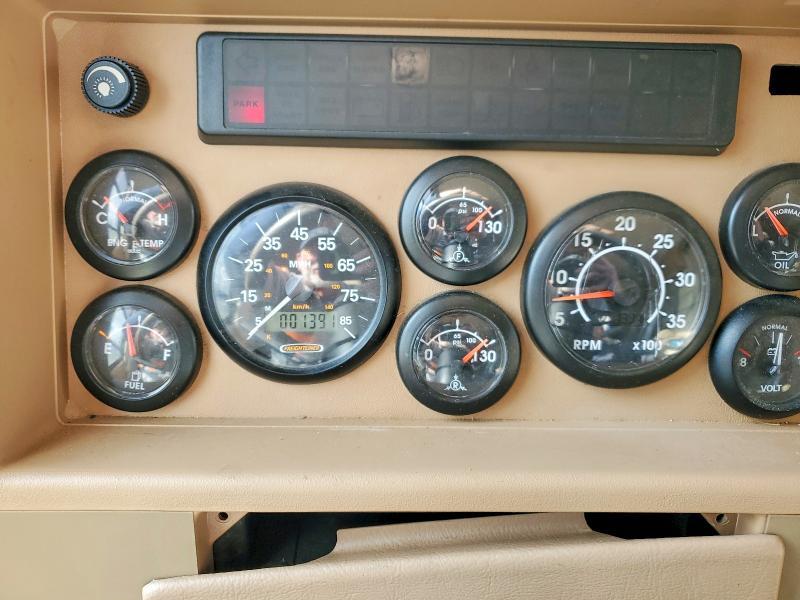 1999 Freigliner Chassis X Line Motor Home