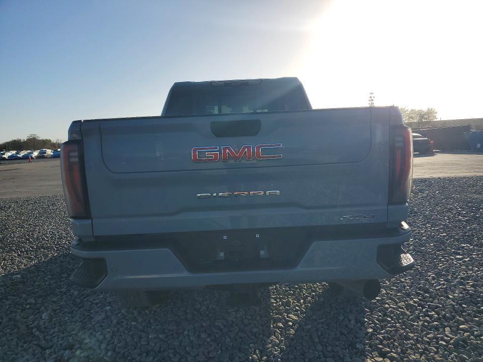 2025 GMC Sierra K2500 AT4
