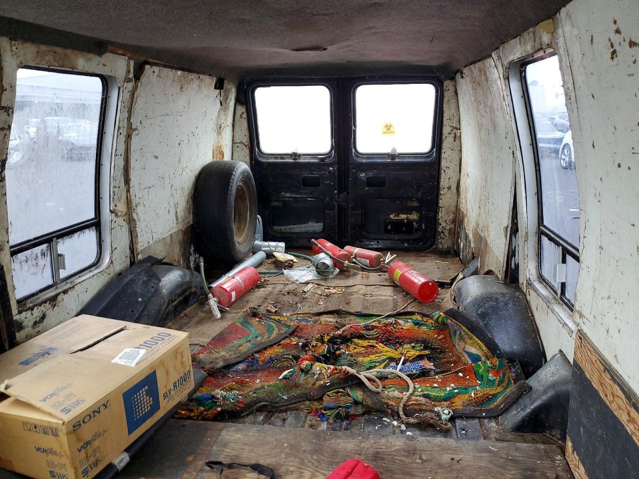 1984 Ford Econoline S150 Super Duty Van