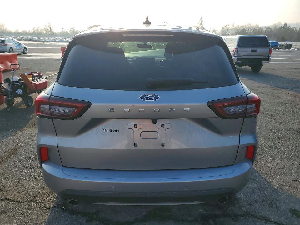 2024 Ford Escape st Line