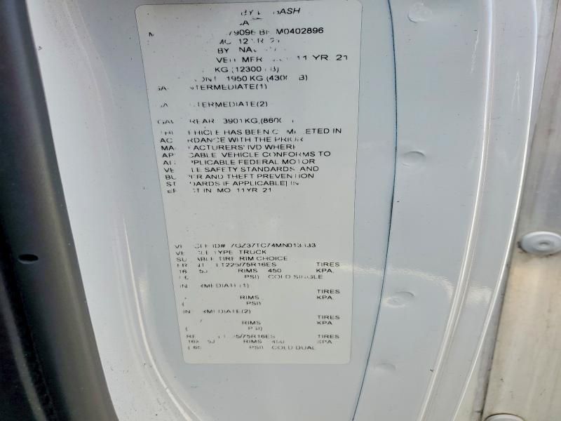 2021 GMC Savana CUT-BOX Truck