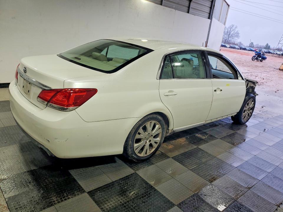 2011 Toyota Avalon Base