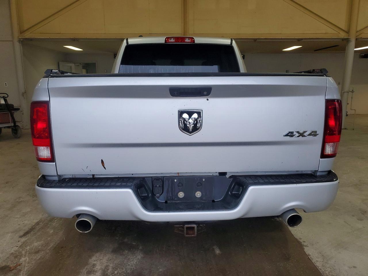 2015 Dodge Ram 1500 st