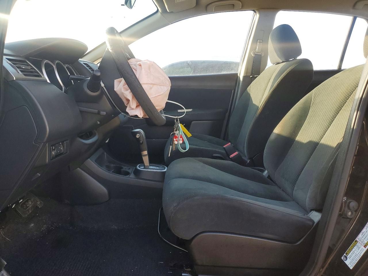 2011 Nissan Versa 1.8 s