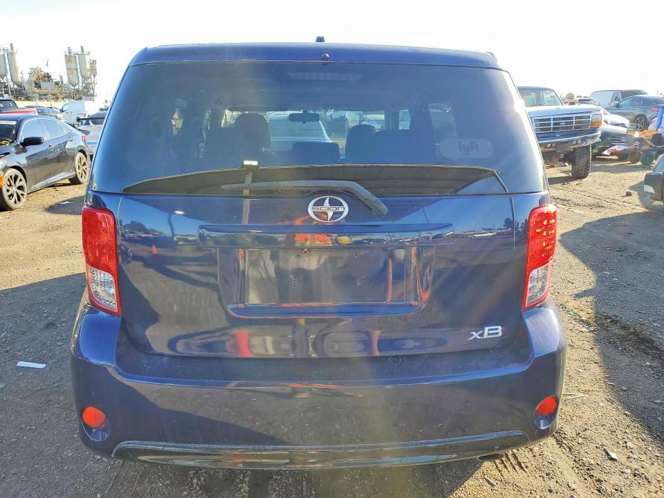 2014 Scion XB