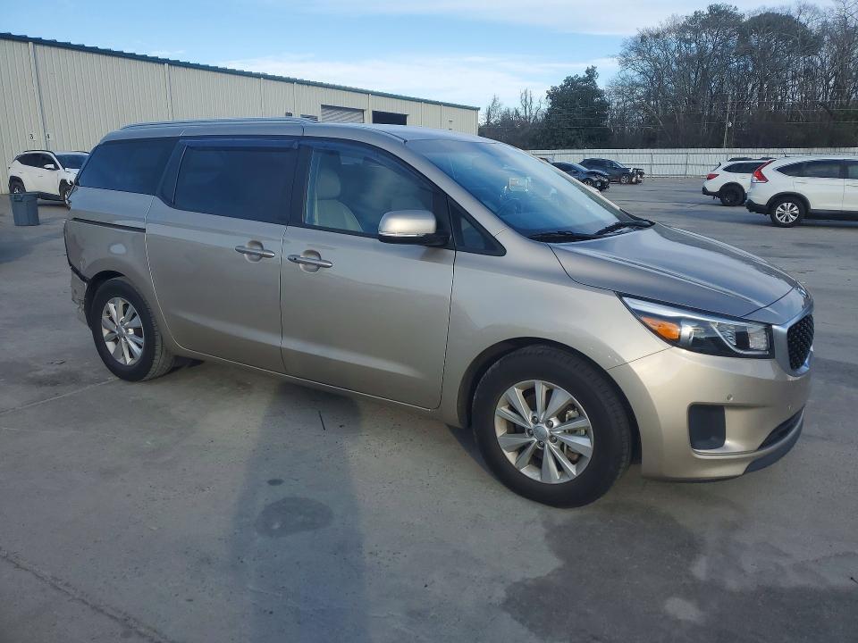 2017 KIA Sedona lx