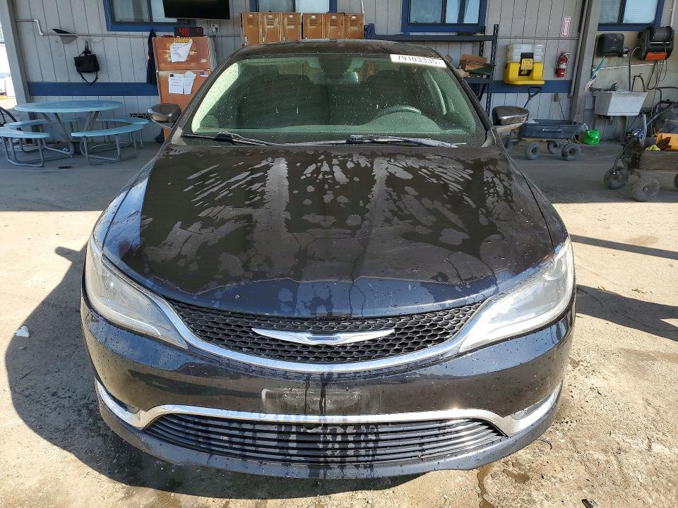 2016 Chrysler 200 Limited