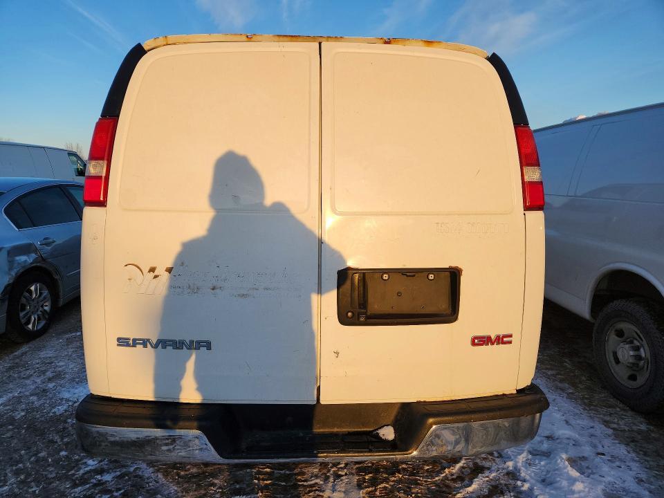2017 GMC Savana G2500