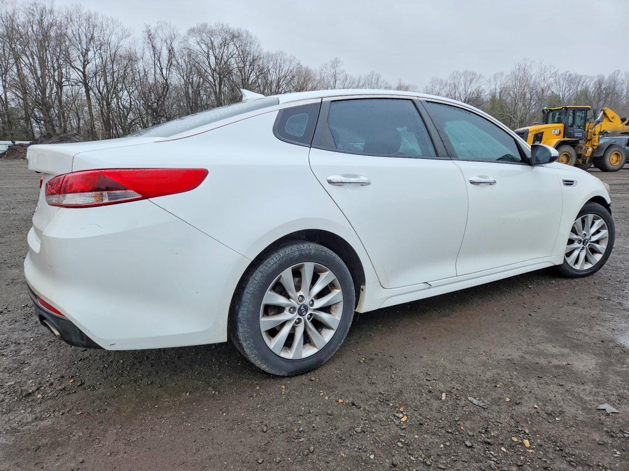 2017 KIA Optima lx