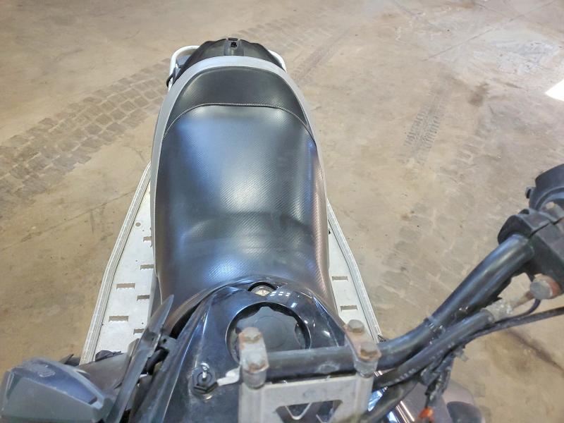 2004 Skidoo 2002 Ford Super Duty F-250 XLT