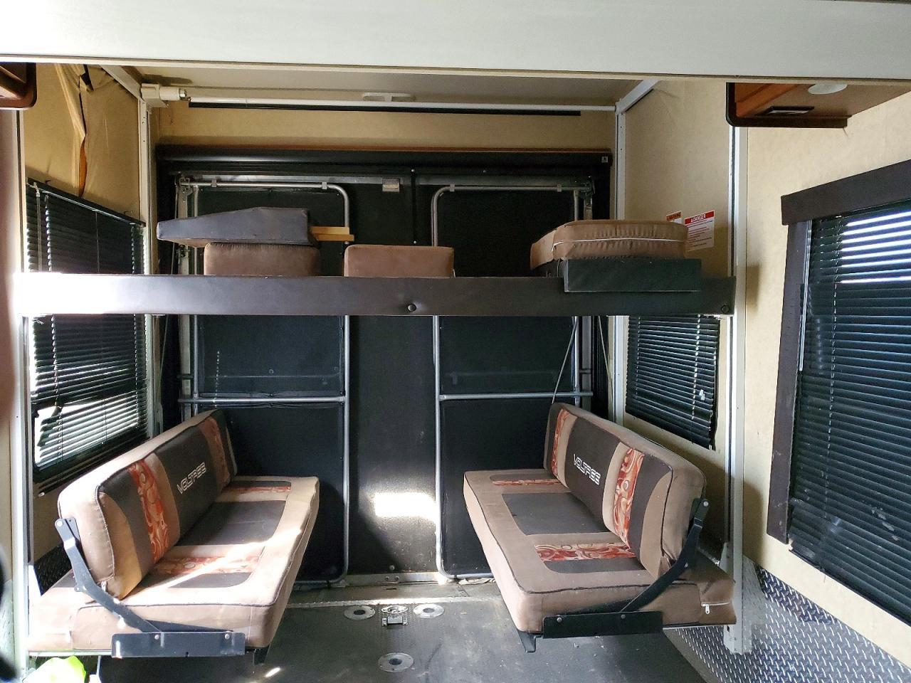 2012 Dutchmen Travel 2012 Dutchmen Voltage Camper