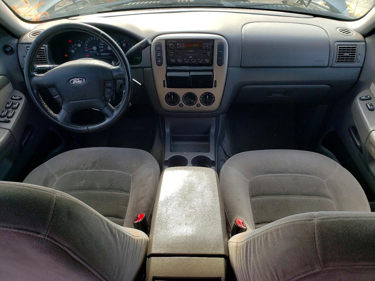 2004 Ford Explorer xlt