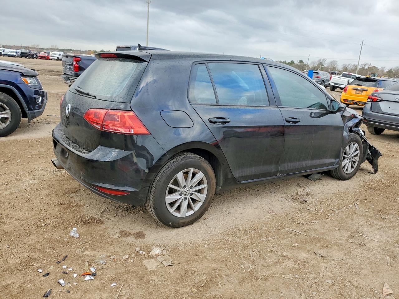 2017 Volkswagen Golf s