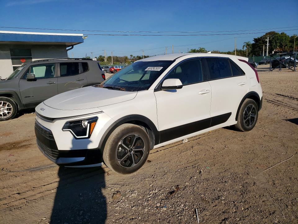 2026 KIA Niro lx
