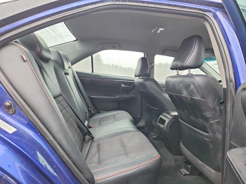 2016 Toyota Camry se