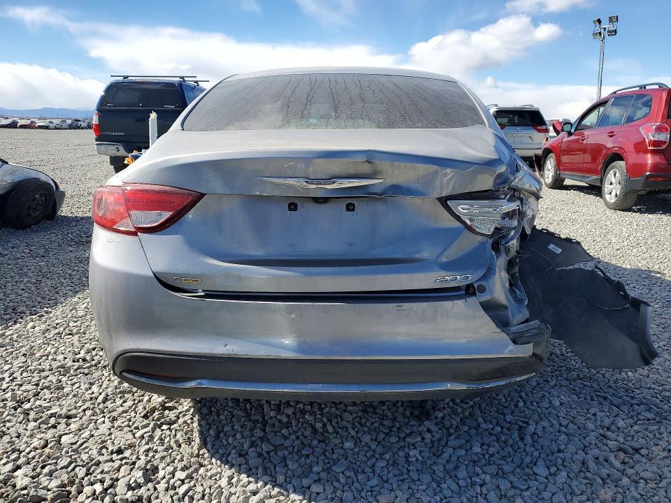 2016 Chrysler 200 Limited