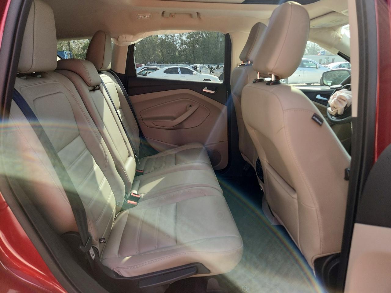 2019 Ford Escape sel