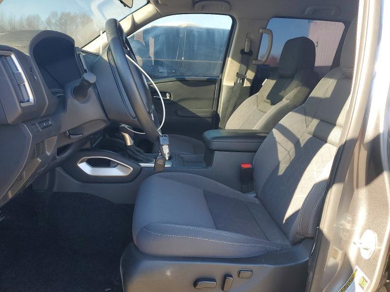 2025 Nissan Frontier s