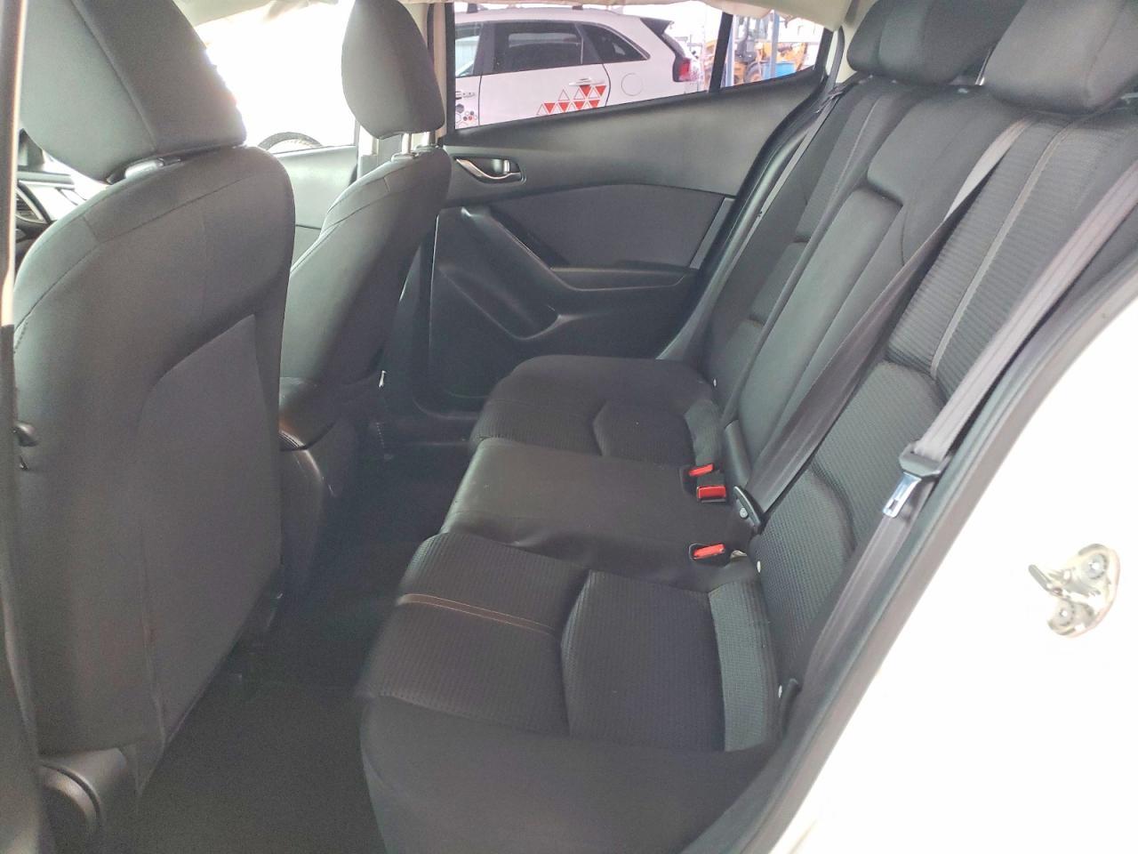 2017 Mazda 3 Sport