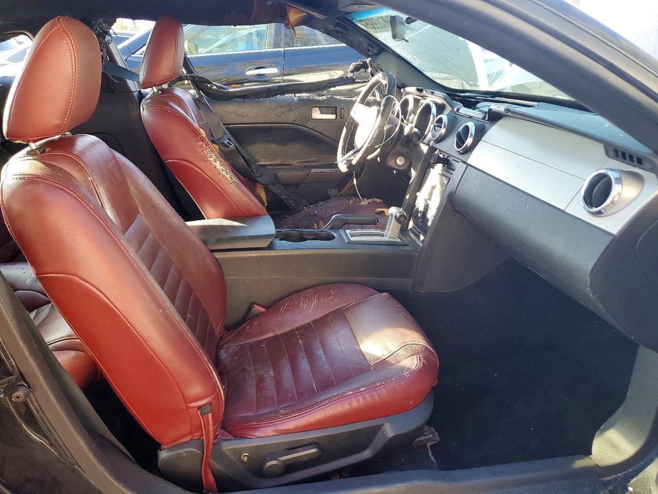 2006 Ford Mustang