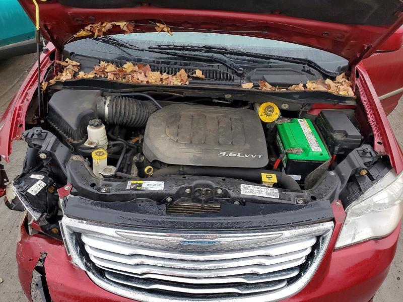 2014 Chrysler Town & Country Touring