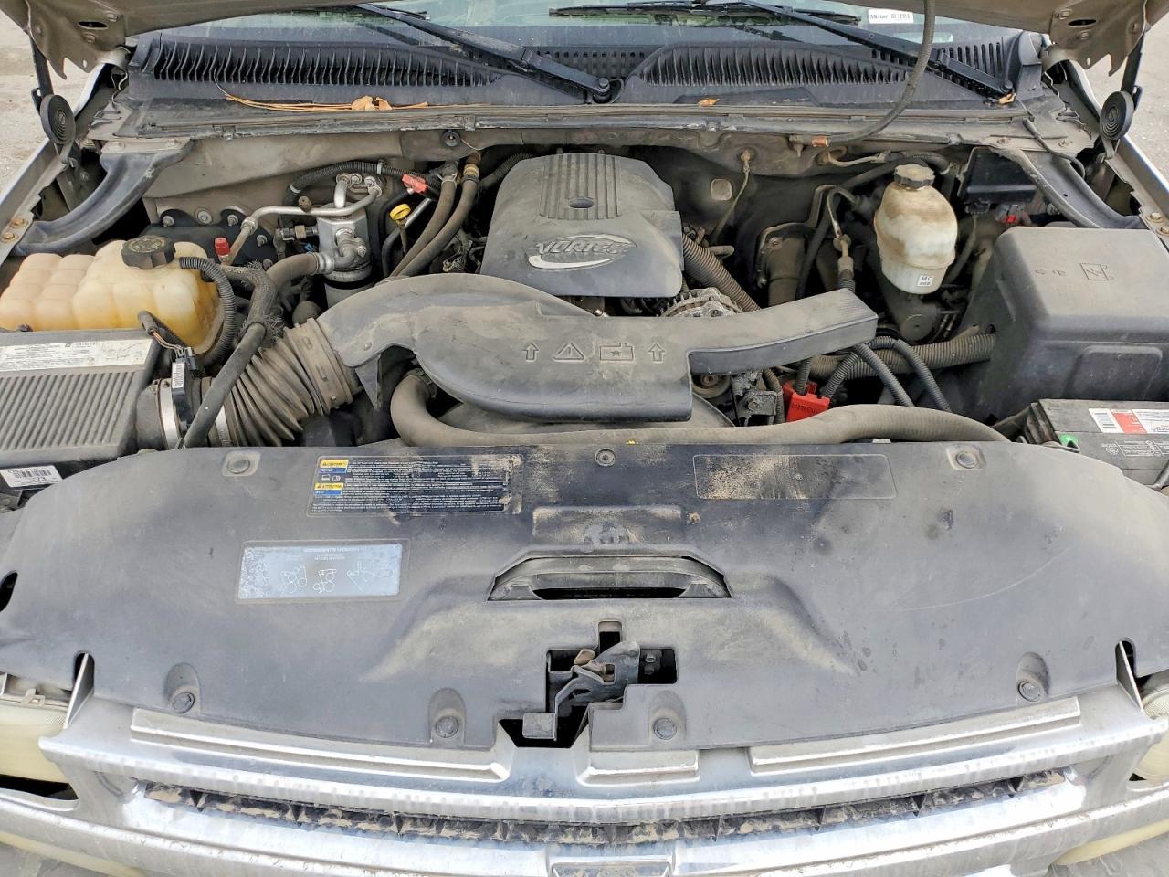 2004 Chevrolet Tahoe C1500