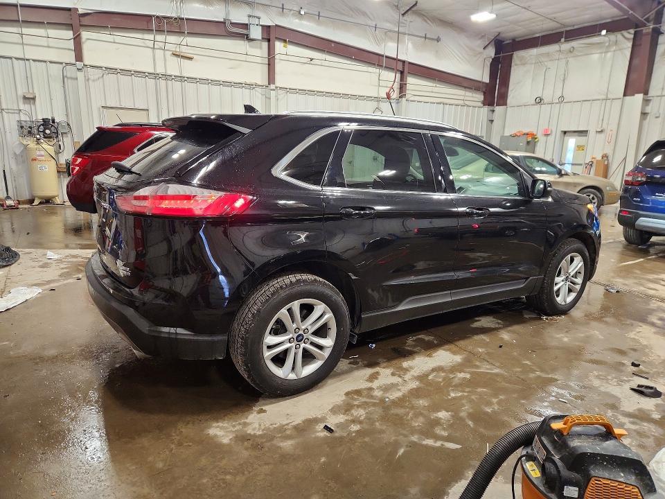 2019 Ford Edge sel