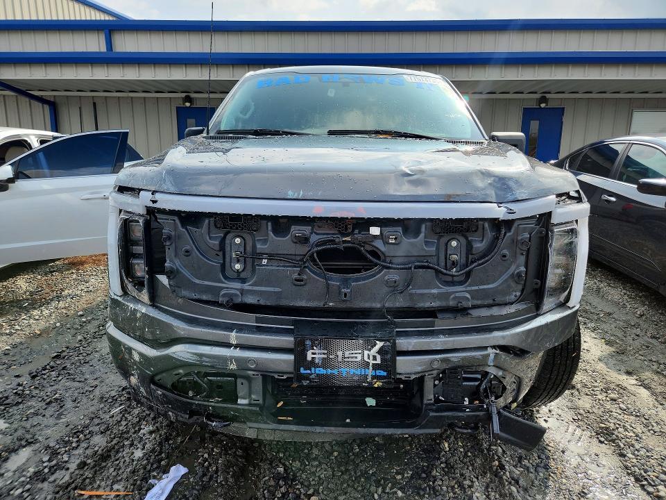 2025 Ford F150 Lightning xlt