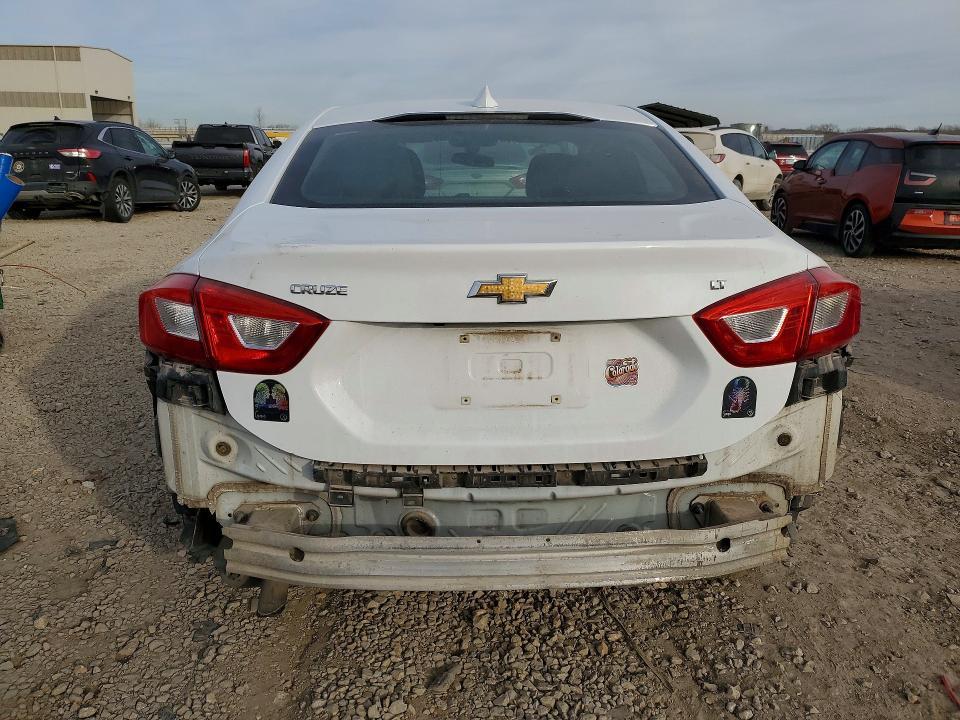 2018 Chevrolet Cruze lt