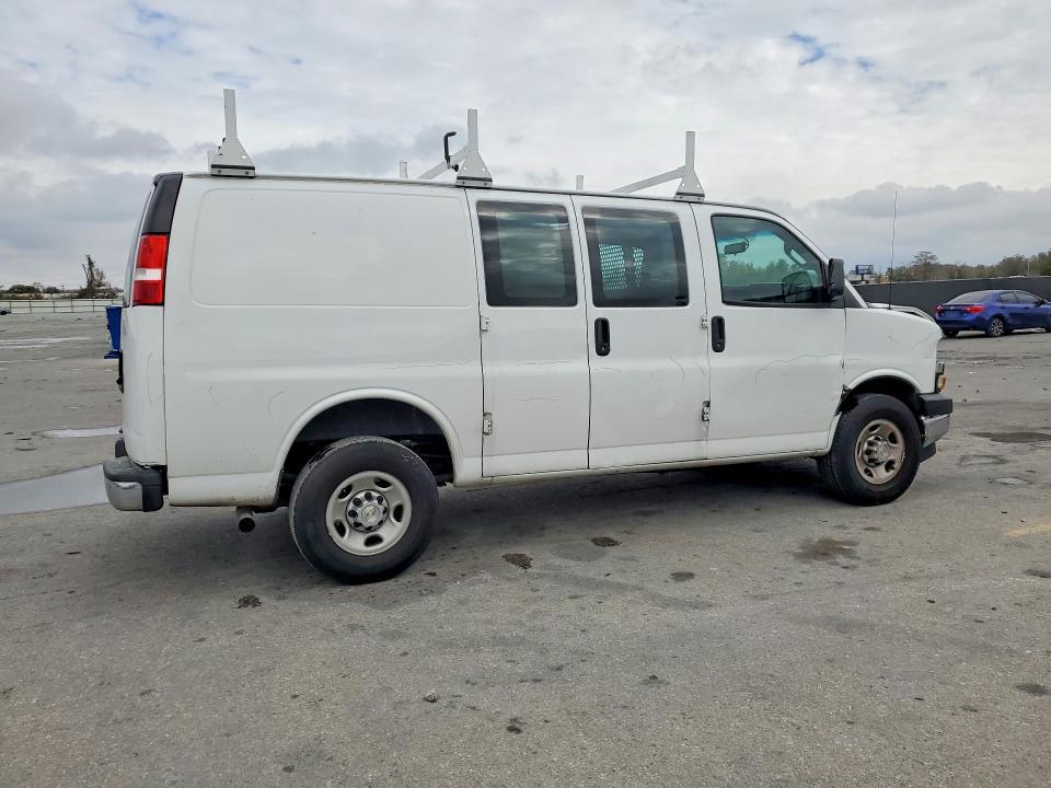 2022 Chevrolet Express 2500 Utility / Service van
