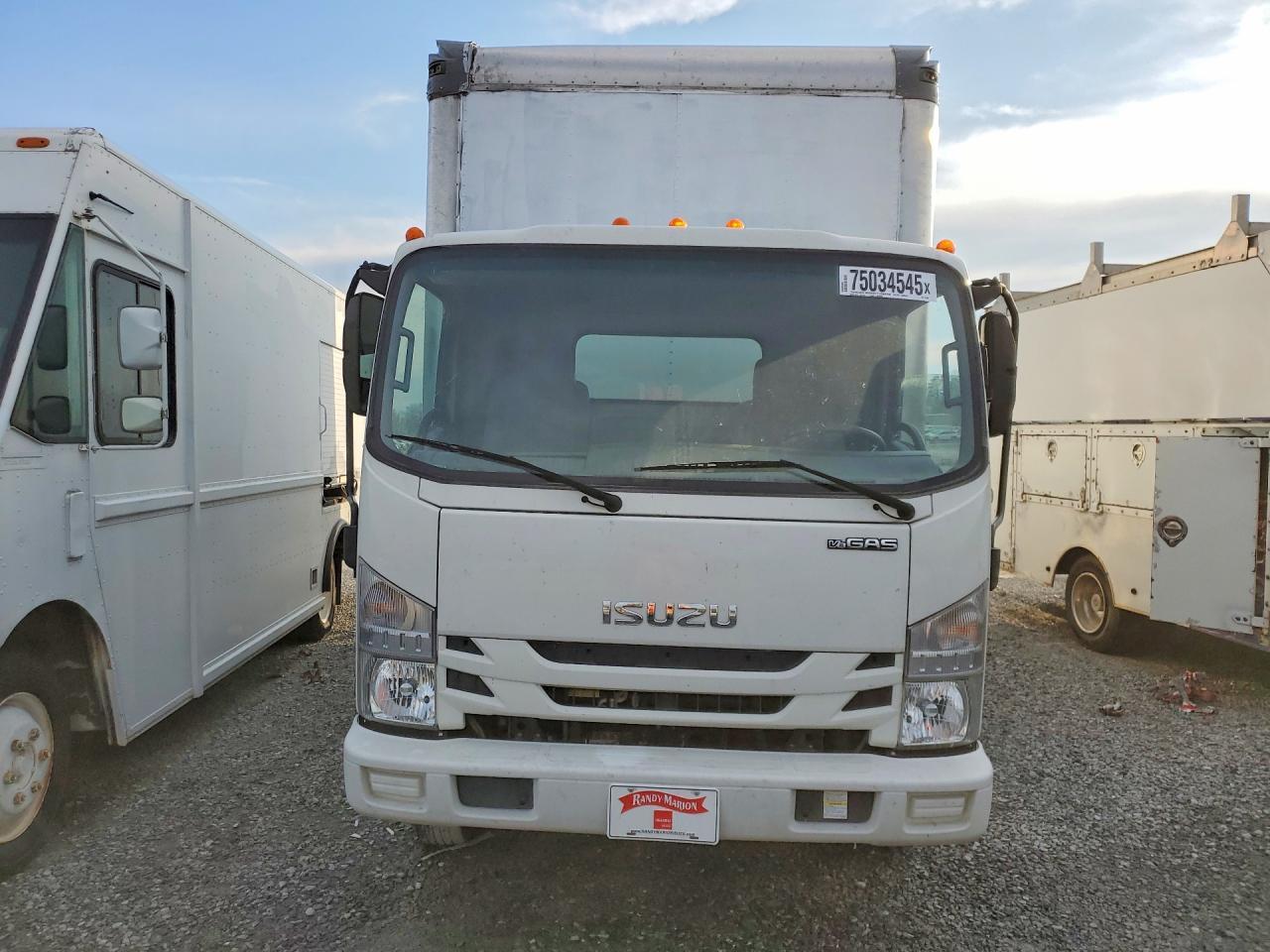 2020 Isuzu NPR BOX Truck