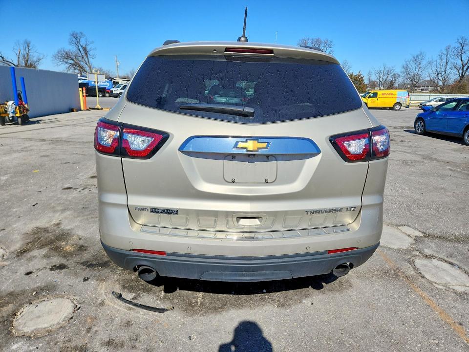 2016 Chev Traverse ltz