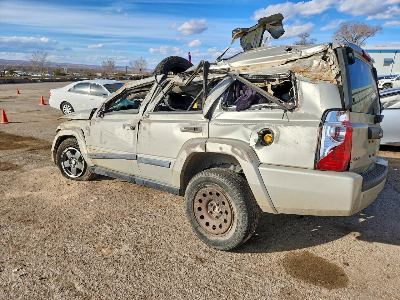 2008 Jeep Commander Sport