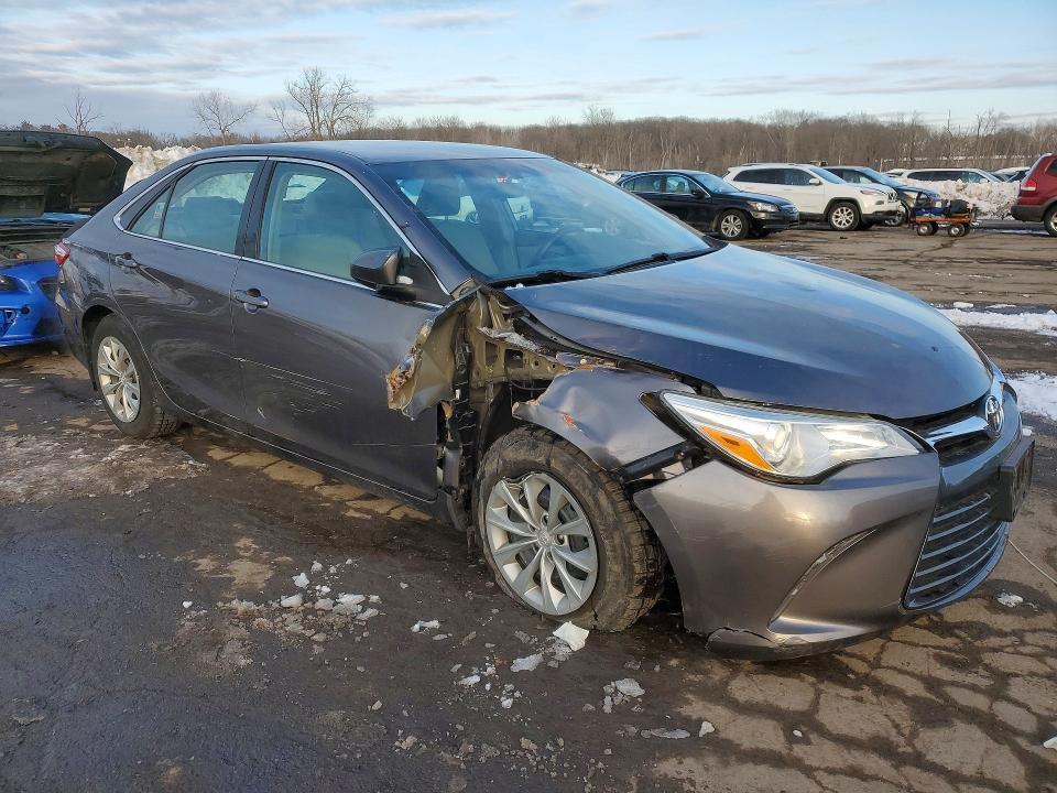 2017 Toyota Camry le