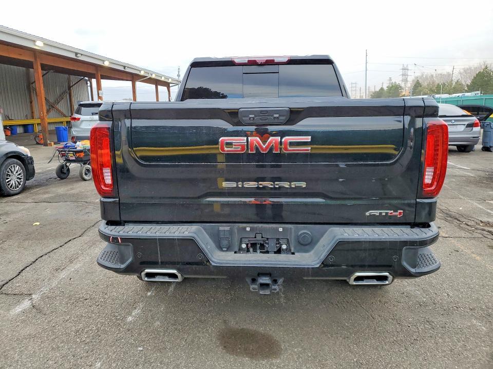 2023 GMC Sierra K1500 AT4