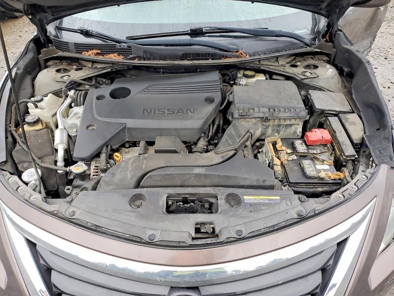 2015 Niss Altima 2.5 s