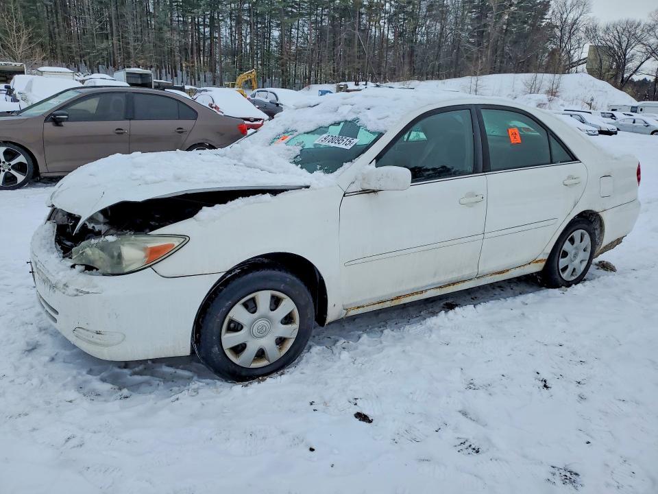 2004 Toyota Camry le