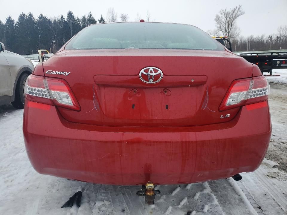2011 Toyota Camry le
