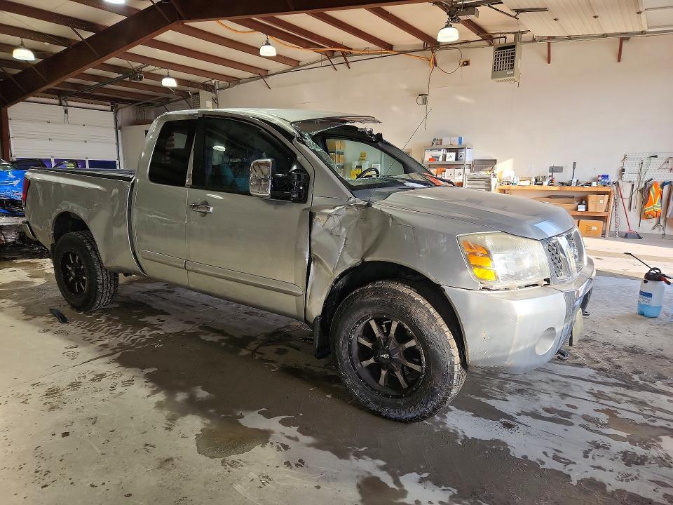 2005 Nissan Titan xe