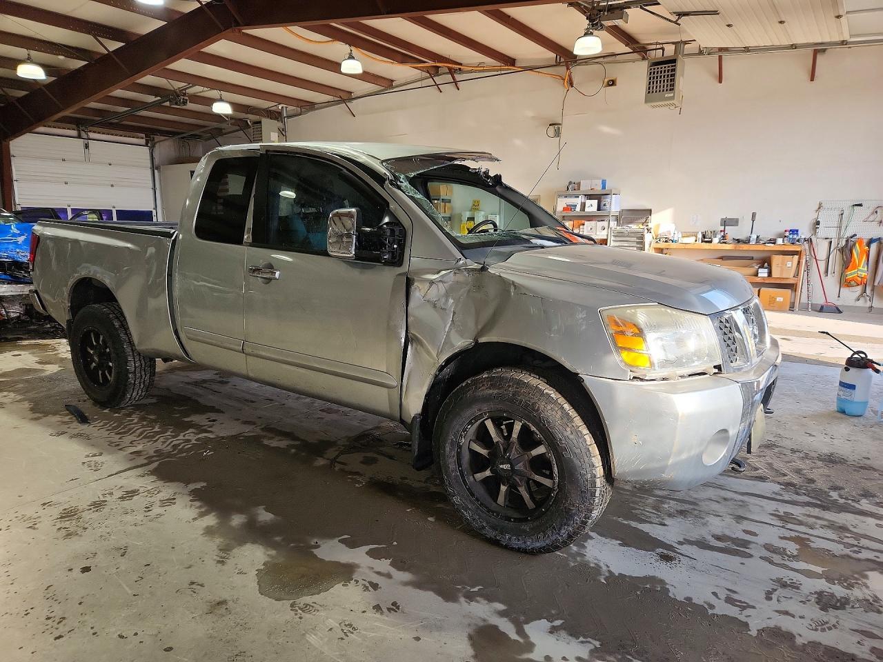 2005 Nissan Titan xe